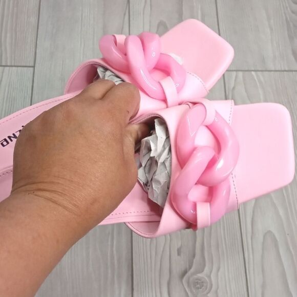 (63-3902)  Yanziliu Sandals Sz 37 (6.5) - Picture 6 of 9